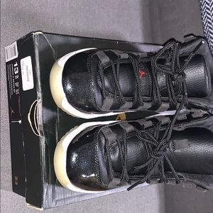 Used kids RETRO 11 black & white SIZE 13.5